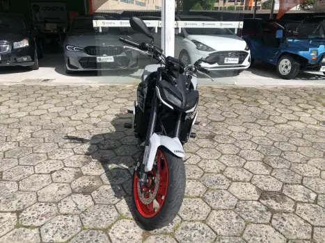 YAMAHA MT-09 Tracer GT 900 , Foto 2