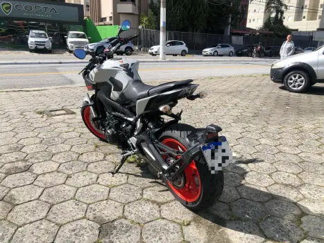 YAMAHA MT-09 Tracer GT 900 , Foto 6
