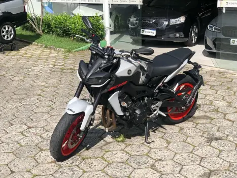 YAMAHA MT-09 Tracer GT 900 , Foto 9