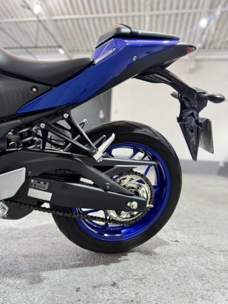 YAMAHA R 320 , Foto 2