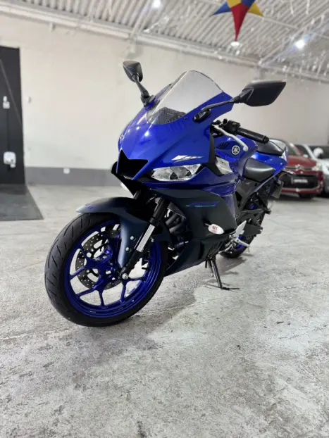 YAMAHA R 320 , Foto 4