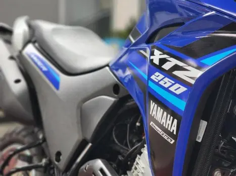 YAMAHA XTZ 250 LANDER, Foto 4