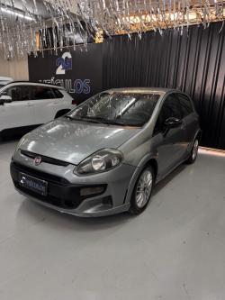 FIAT Punto 1.8 16V 4P FLEX ESSENCE DUALOGIC AUTOMATIZADO