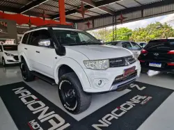 MITSUBISHI Pajero Dakar 3.2 16V 4P HPE 4X4  7 LUGARES TURBO INTECOOLER DIESEL AUTOMÁTICO