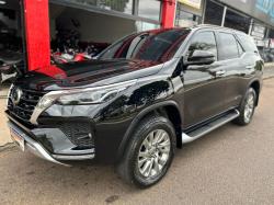 TOYOTA Hilux SW4 2.8 4P SRX 4X4 DIAMOND 7 LUGARES TURBO DIESEL AUTOMTICO