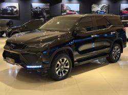 TOYOTA Hilux SW4 2.8 16V 4P SRX PLATINUM 4X4 7 LUGARES TURBO DIESEL AUTOM�TICO