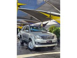 TOYOTA Hilux SW4 3.0 16V 4P SRV 4X4 7 LUGARES TURBO DIESEL AUTOMTICO