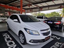 CHEVROLET Onix Hatch 1.4 4P FLEX LT AUTOMTICO