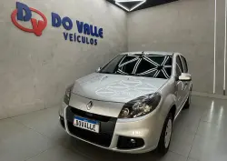 RENAULT Sandero 1.0 16V 4P FLEX AUTHENTIQUE