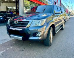 TOYOTA Hilux Caminhonete 2.7 16V 4P SR FLEX CABINE DUPLA AUTOMTICO