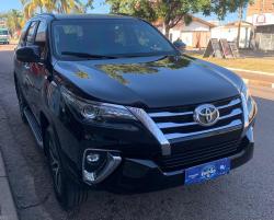 TOYOTA Hilux SW4 2.8 16V 4P SRX 4X4 7 LUGARES TURBO DIESEL AUTOMÁTICO
