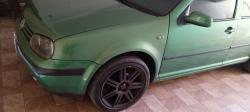 VOLKSWAGEN Golf 1.6 4P