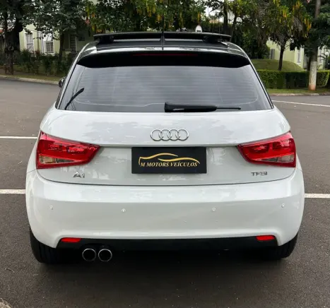 AUDI A1 1.4 16V TFSI SPORT, Foto 8