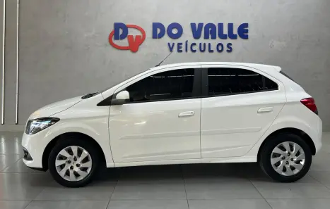 CHEVROLET Onix Hatch 1.4 4P FLEX LT, Foto 3