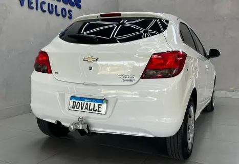 CHEVROLET Onix Hatch 1.4 4P FLEX LT, Foto 7