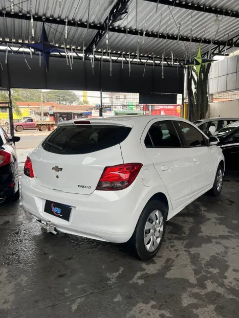 CHEVROLET Onix Hatch 1.4 4P FLEX LT, Foto 14