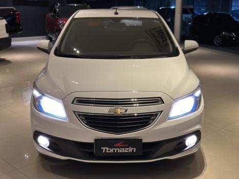 CHEVROLET Onix Hatch 1.4 4P FLEX LT, Foto 4