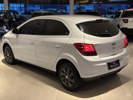 CHEVROLET Onix Hatch 1.4 4P FLEX LT, Foto 6