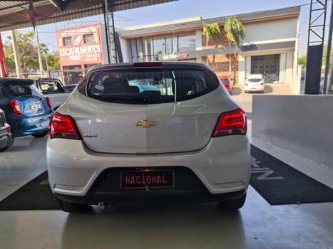 CHEVROLET Onix Hatch 1.0 12V 4P FLEX LT, Foto 5