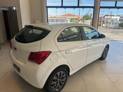 CHEVROLET Onix Hatch 1.0 4P FLEX JOY BLACK, Foto 3