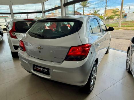 CHEVROLET Onix Hatch 1.4 4P FLEX LT, Foto 4
