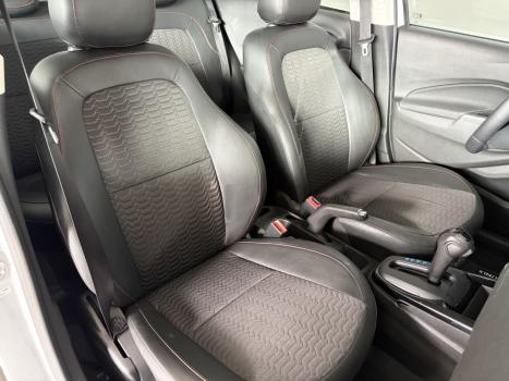 CHEVROLET Onix Hatch 1.4 4P FLEX LTZ AUTOM�TICO, Foto 8