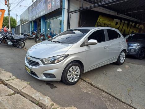CHEVROLET Onix Hatch 1.4 4P FLEX LT, Foto 2