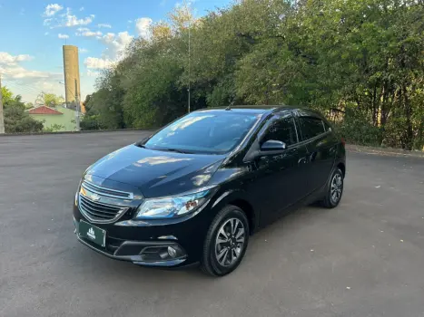 CHEVROLET Onix Hatch 1.4 4P FLEX LTZ, Foto 2
