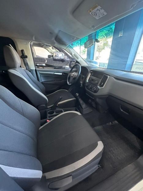 CHEVROLET S10 2.8 16V LS CABINE DUPLA 4X4 TURBO DIESEL, Foto 4