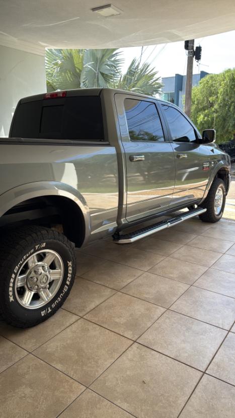 DODGE Ram 6.7 I6 24V 4P 2500 LARAMIE 4X4 TURBODIESEL  AUTOMÁTICO CABINE DUPLA, Foto 5
