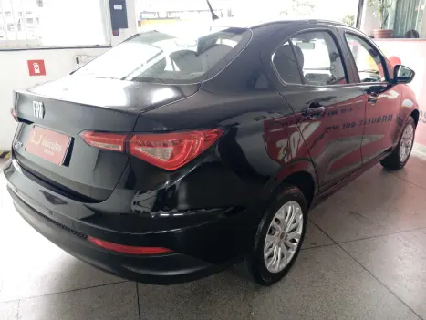 FIAT Cronos 1.3 4P FLEX, Foto 4