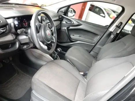 FIAT Cronos 1.3 4P FLEX, Foto 11