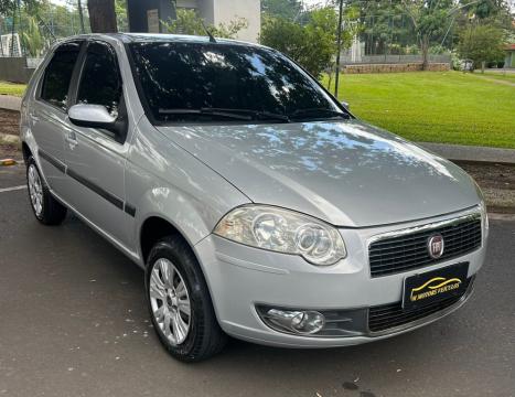FIAT Palio 1.8 4P HLX, Foto 2