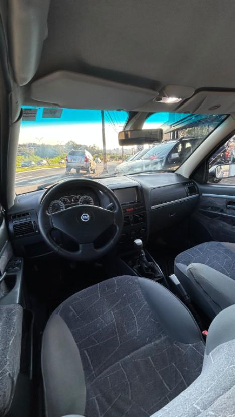 FIAT Palio 1.8 4P HLX, Foto 9