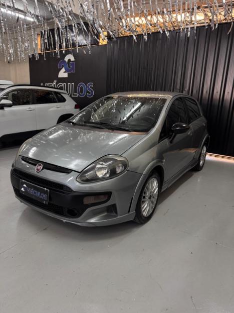 FIAT Punto 1.8 16V 4P FLEX ESSENCE DUALOGIC AUTOMATIZADO, Foto 1