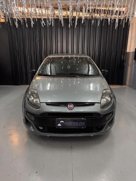 FIAT Punto 1.8 16V 4P FLEX ESSENCE DUALOGIC AUTOMATIZADO, Foto 3