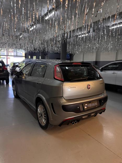 FIAT Punto 1.8 16V 4P FLEX ESSENCE DUALOGIC AUTOMATIZADO, Foto 4