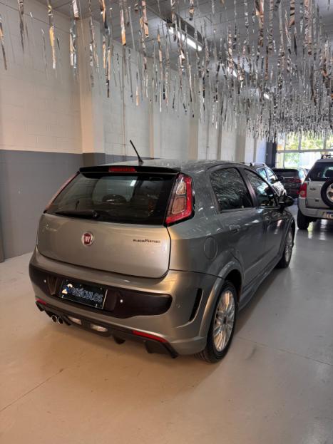 FIAT Punto 1.8 16V 4P FLEX ESSENCE DUALOGIC AUTOMATIZADO, Foto 5