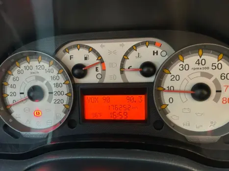 FIAT Strada 1.8 FLEX ADVENTURE CABINE ESTENDIDA, Foto 10