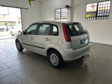 FORD Fiesta Hatch 1.6 4P, Foto 5