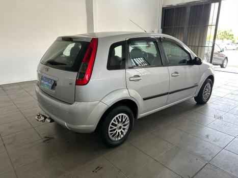 FORD Fiesta Hatch 1.6 4P, Foto 6