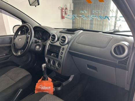FORD Fiesta Hatch 1.6 4P, Foto 9