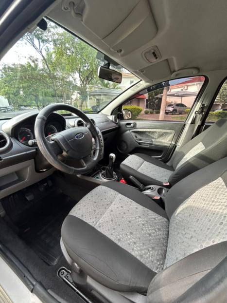 FORD Fiesta Hatch 1.6 CLASS, Foto 4