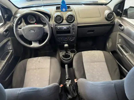 FORD Fiesta Hatch 1.0, Foto 2
