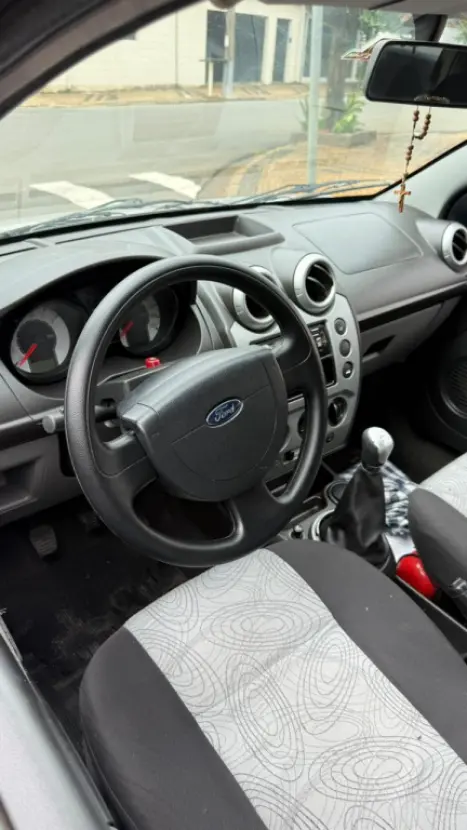 FORD Fiesta Sedan 1.6 4P FLEX, Foto 3