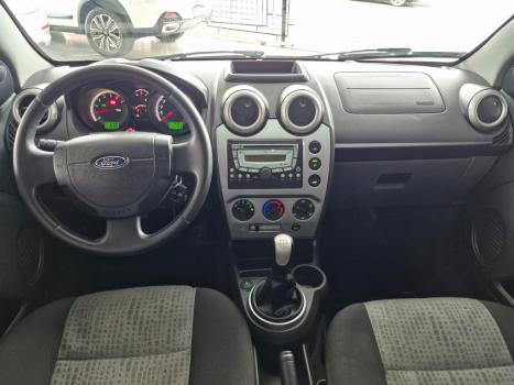 FORD Fiesta Sedan 1.6 4P ROCAM FLEX, Foto 9