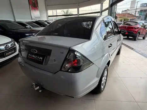 FORD Fiesta Sedan 1.6 4P ROCAM FLEX, Foto 4