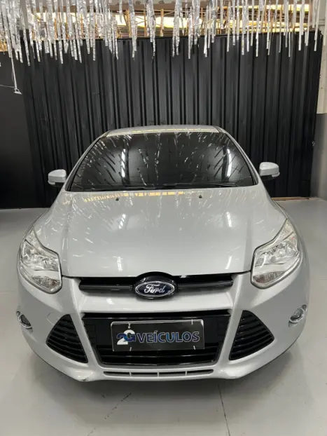 FORD Focus Hatch 2.0 16V 4P FLEX AUTOM�TICO, Foto 8