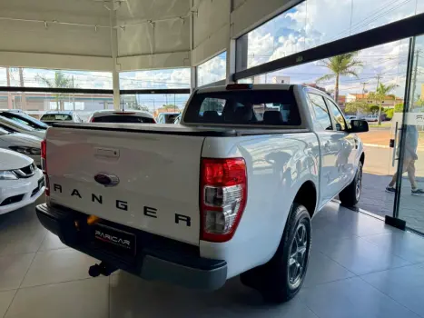 FORD Ranger 2.2 16V XLS DIESEL CABINE DUPLA AUTOM�TICO, Foto 4