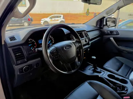 FORD Ranger 2.2 16V XLS DIESEL CABINE DUPLA AUTOM�TICO, Foto 8